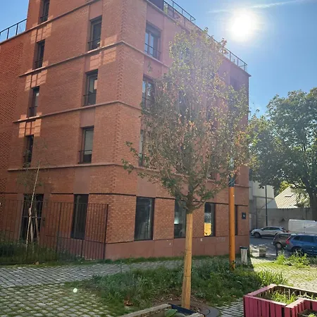 Duplex Neuf Terrasse Commerces Metro Ligne 5 Apartman Romainville
